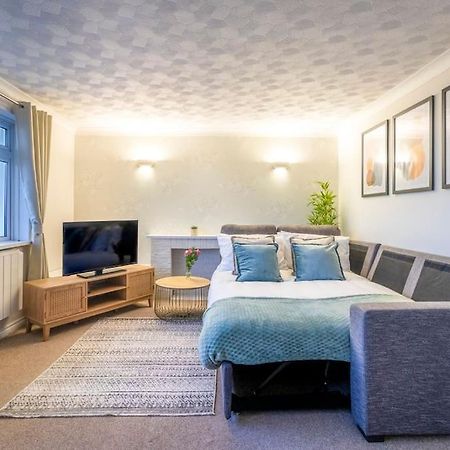 Beautiful Sea View 2 Bedroom Sleeps 6-Free Parking ボーンマス エクステリア 写真