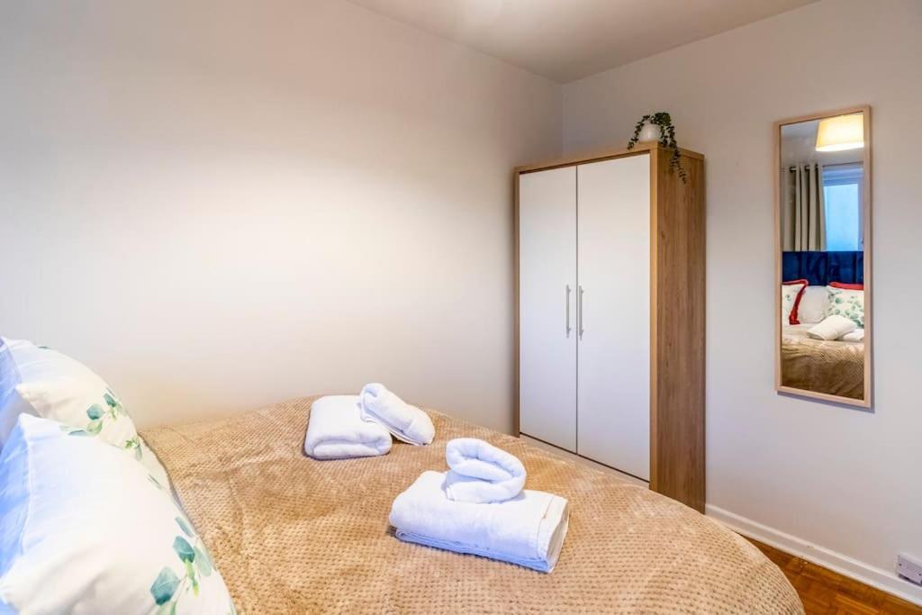 Beautiful Sea View 2 Bedroom Sleeps 6-Free Parking ボーンマス エクステリア 写真